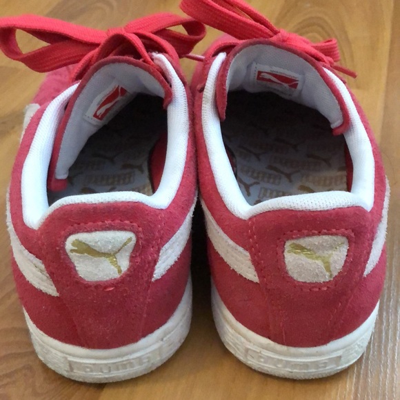 Puma Suede Classic XXI Women's Sneakers in red - Picture 1 of 4